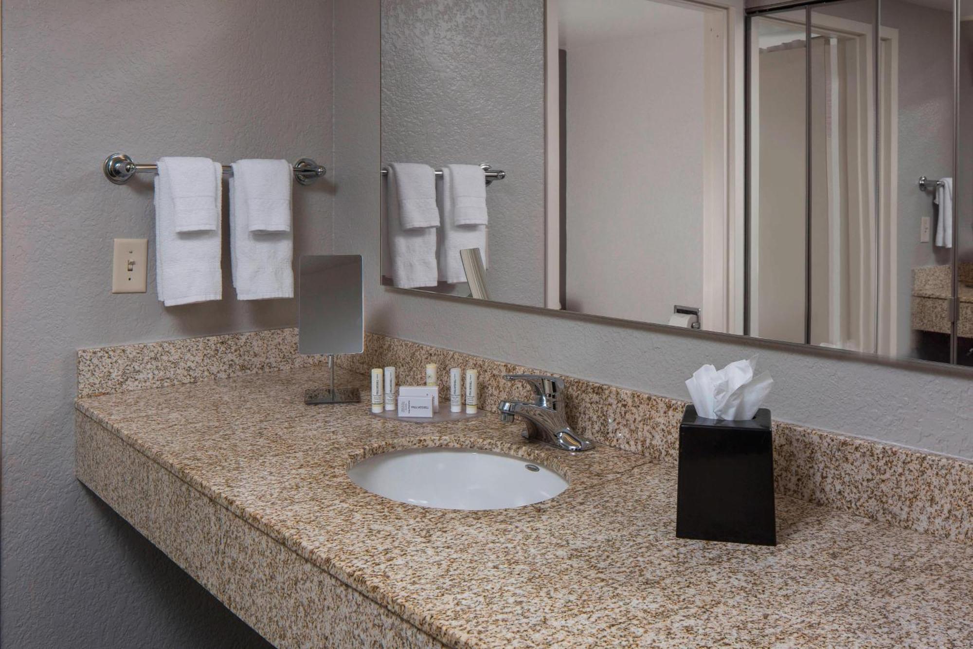 Courtyard By Marriott Daytona Beach Speedway/Airport Ngoại thất bức ảnh